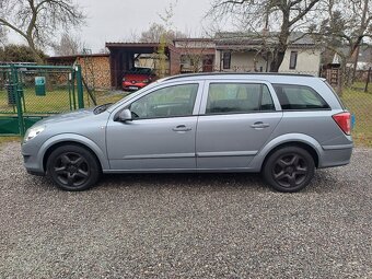 Benzínová Opel Astra 1.8 ..16V Tempomat - 3