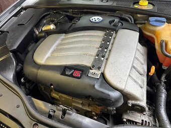 Volkswagen Passat B5.5 2.3 V5 - 3