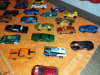 Hot wheels autíčka 36 ks - 3