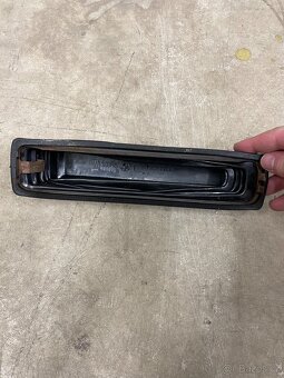 BMW E30 - zbytky věcí - 3