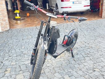 elektro koloběžka ,,E-BIKE - 3