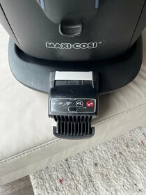 Autosedačka se základnou - 3