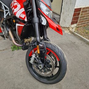 DUCATI HYPERMOTARD 950, zánovní  1.585 km - 3