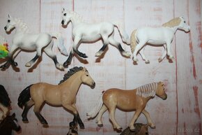 Figurky koní Schleich IV - 3