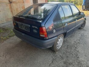 Opel Kadett 1.6 Diesel - 3