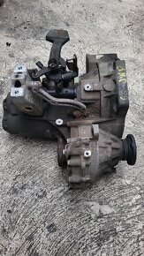 Prodám převodovku kód: JWP VW Touran 6ti kvalt. - 3