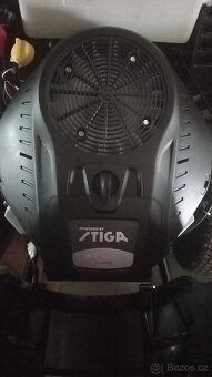 zahradní traktor, sekačka na trávu, traktůrek, - 3