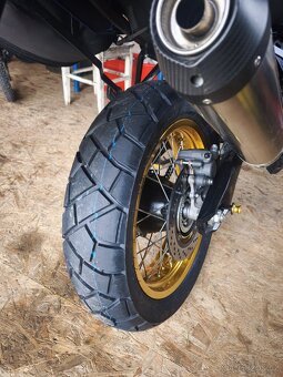 Suzuki V Strom 800 DE - 3