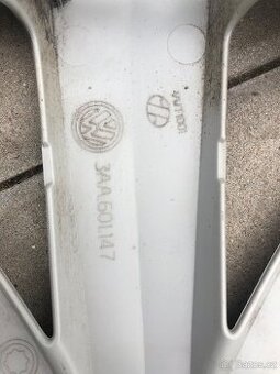 Poklice originál  VW 16” - 3