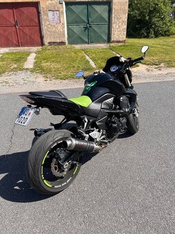 Kawasaki Z1000 - 3