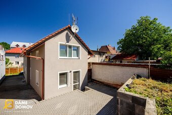 Prodej bytu 2+kk (85m2) s terasou a předzahrádkou 130 m2 - - 3