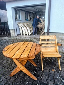 Ručně vyrobený nábytek ze smrkového dřeva. - 3