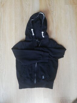 chlapecké mikiny a tepláky vel. 122 - 3