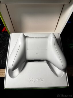 Xbox series s/x ovladač - 3