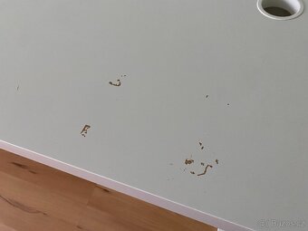 Psací stůl Alex IKEA - 3