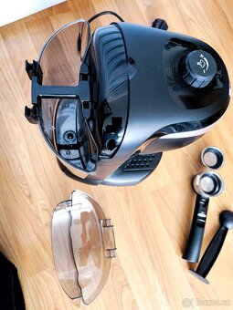 Pákový kávovar DeLonghi EC221.B - 3