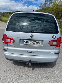 VW Sharan 1,9TDi  96kw pracant - 3
