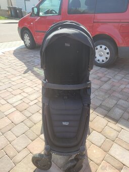 Kočárek Britax - 3