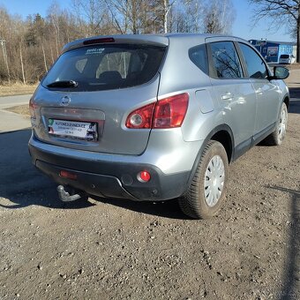 Nissan Qashqai, 2.0,4X4,80TKM,VÝBAVA,1MAJ72LET - 3