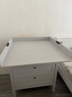Prebalovaci pult+komoda 2v1 ikea - 3