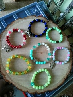 DĚTSKÉ KORÁLKOVÉ NÁRAMKY HANDMADE, akce 2+1 zdarma - 3