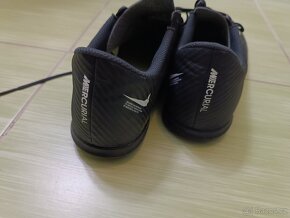 Sálovky Nike - 3