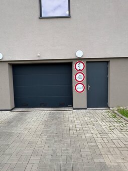 Pronájem garážového stání - 3