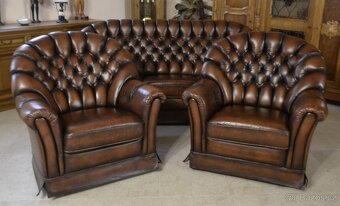 Kožená sedací souprava 3+1+1, Chesterfield styl. - 3