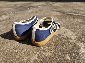 Dětské dívčí retro sandále 17,5 cm - 3