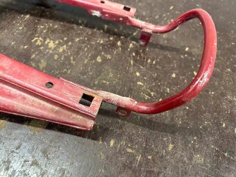 Predám podsedlový rámeček JAWA ČZ 125 175 250 - - 3