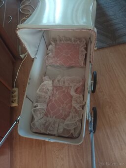 Retro  kočárek - 3