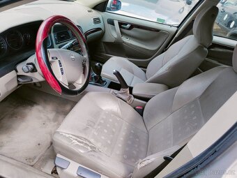 Volvo V70 D5 96/120kw - Náhradní díly - 3