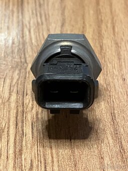 Spínač zpátečky VW Audi 020-945-415/A - 3