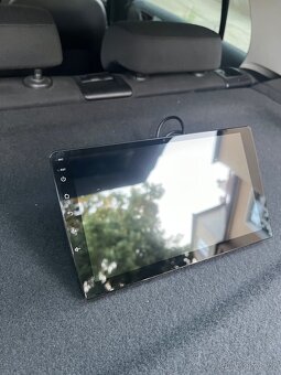 Autorádio z Číny - podpora apple CarPlay i Android auto - 3