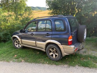 Suzuki Grand Vitara 2.5 V6 106kw - 3