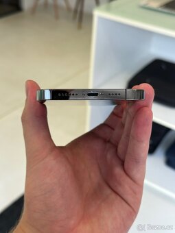 iPhone 13 Pro Max - 128 GB - 93% baterie - 3