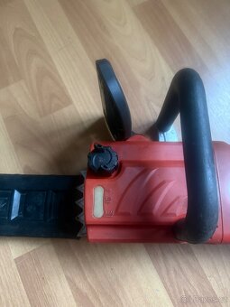 ELEKTRICKÁ ŘETĚZOVÁ PILA - HECHT 2260 - 3