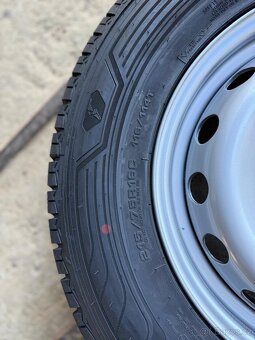 Prodám Zimní pneu s disky 215/75 R16C na Renault Master a Tr - 3