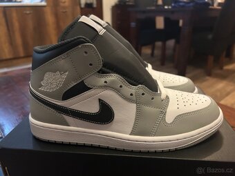 Air Jordán 1mid - 3