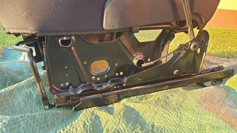 Prodám přední sedačky na s-max galaxy - 3