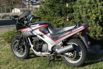 Kawasaki GPZ 500 S - 3
