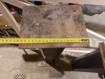 Stojan pod brusku - 3