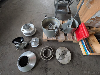 Univerzální stroj- krouhač - 3