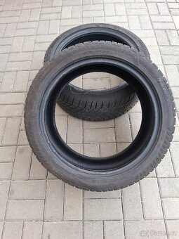 245/40 r18 - 3