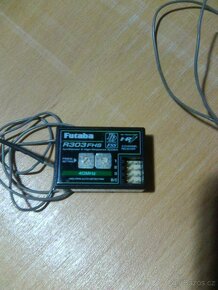 Prijímač: Futaba R303FHS HRS Synthesizer. - 3