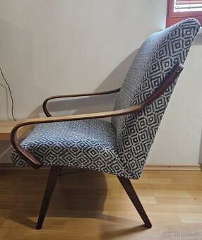 Retro křeslo po renovaci - 3
