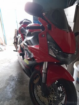 Honda CBR 954 RR Fireblade - 3