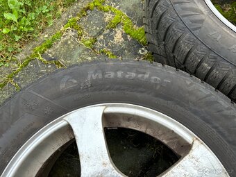 Zimní pneu 215/65 R16 + kola - 3