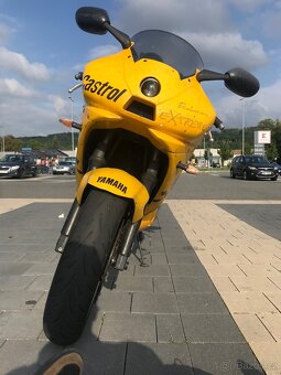 Yamaha Yzf R6 - 3