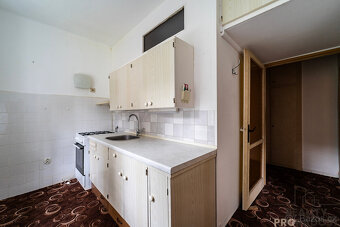 Pronájem vybaveného bytu o dispozici 3+1 s balkónem na ul. G - 3